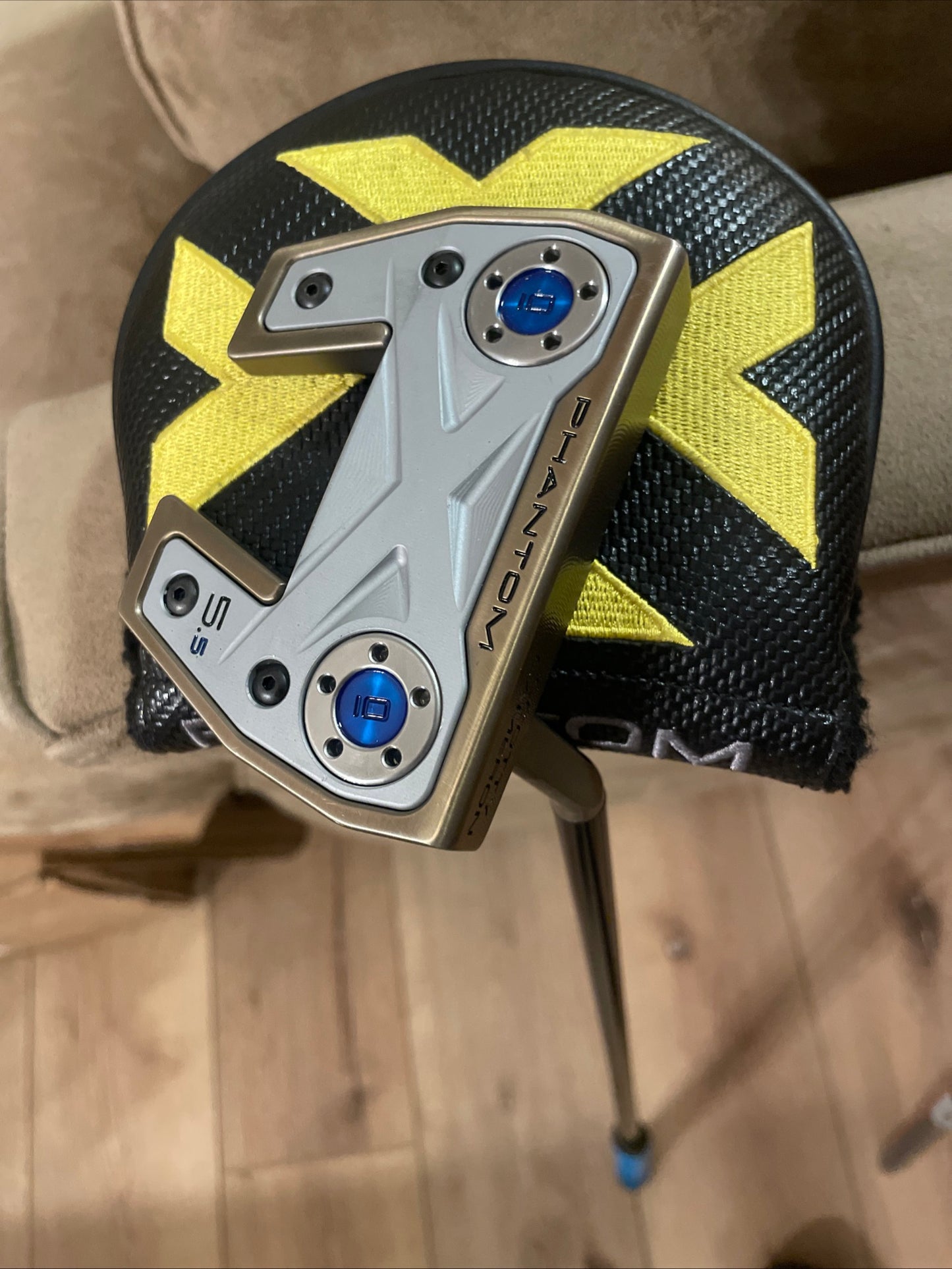 Torched Phantom X5.5 34.5" NEW with a kangaroo grip!