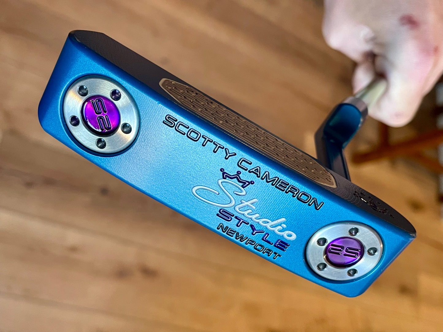 (2025) NEW Studio Style Newport 34.5" Anodized Blue