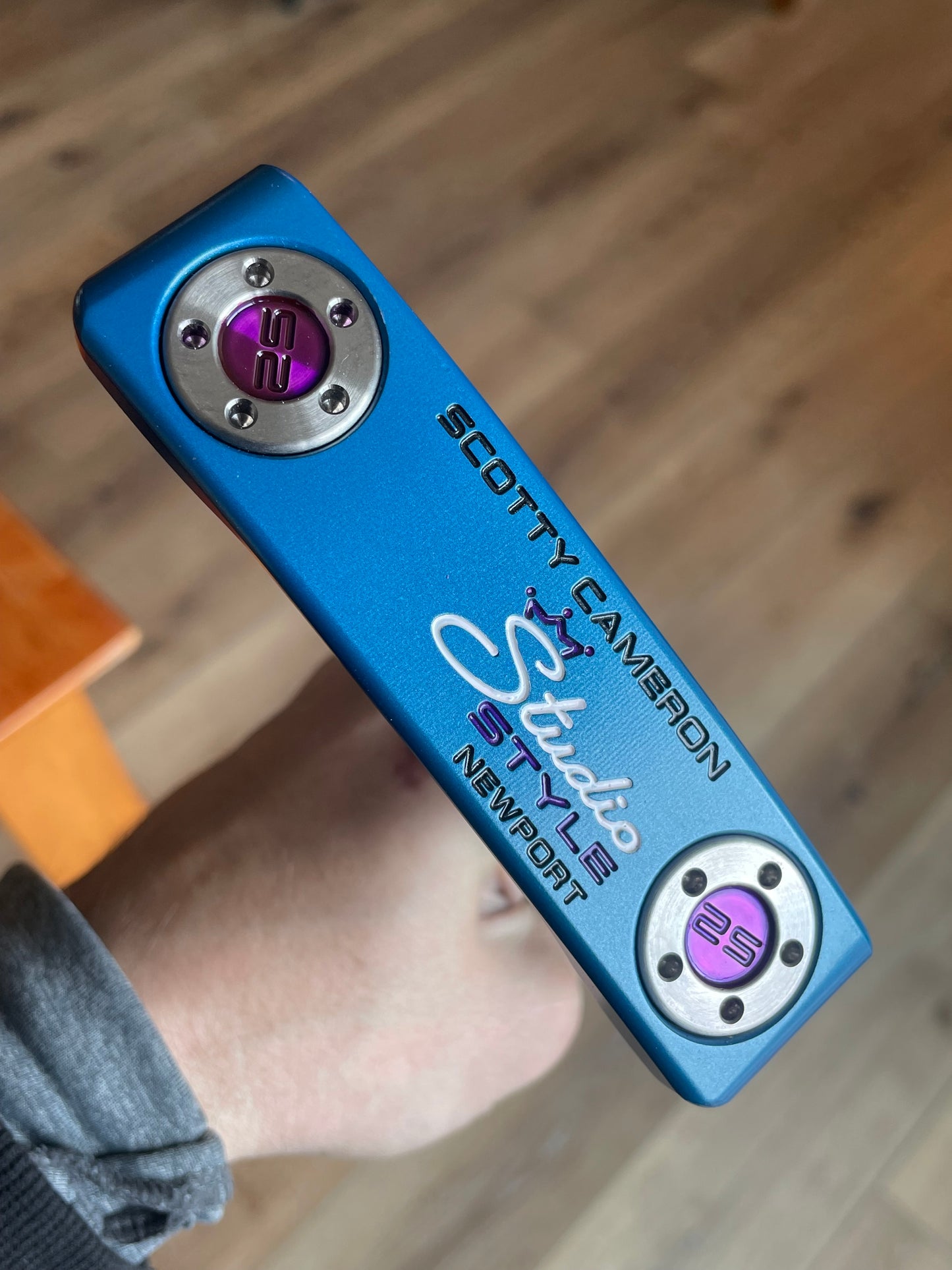 (2025) NEW Studio Style Newport 34.5" Anodized Blue