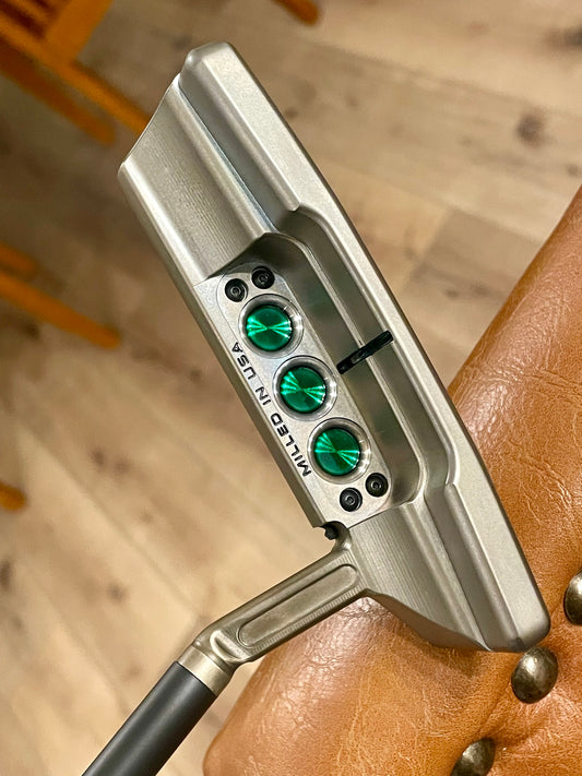 2025 Studio Style Newport 2.5+  DEEP Chromatic Bronze / Candy Green