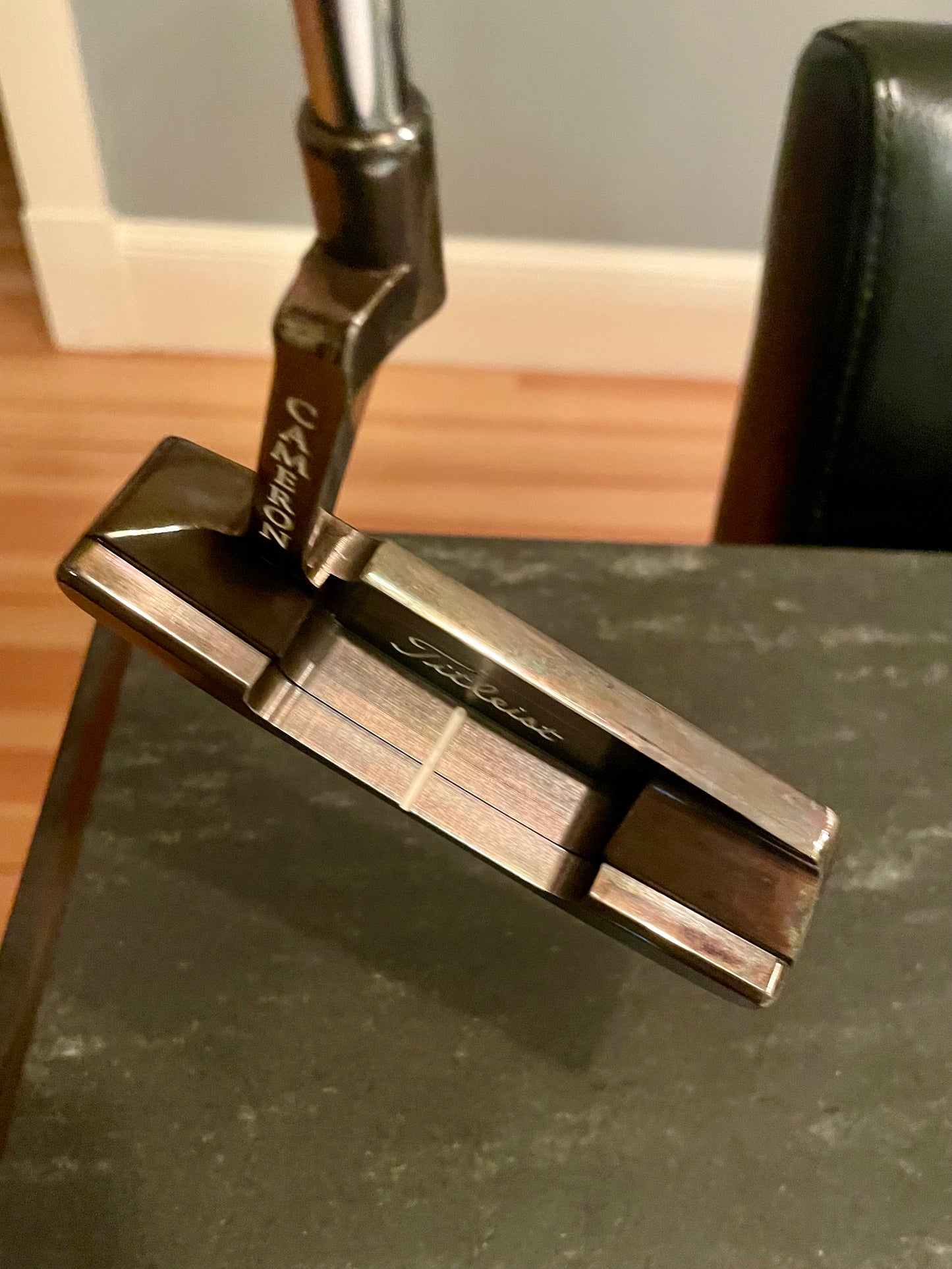 Al Original Art Of Putting Newport 2 Oil Can 35"