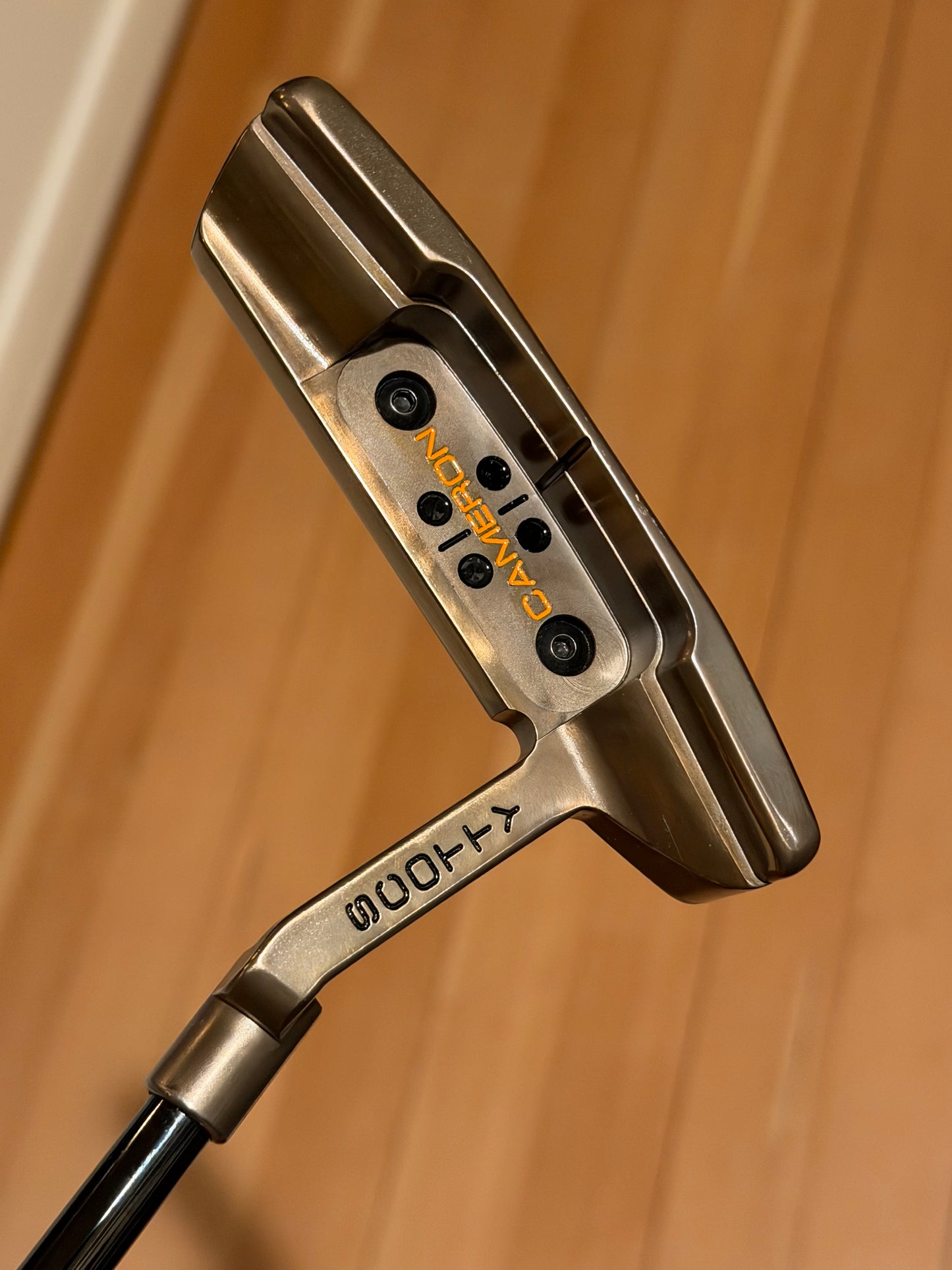 Mint 340g Studio Style Newport 2 OIL CAN - Orange Studio design/KBS