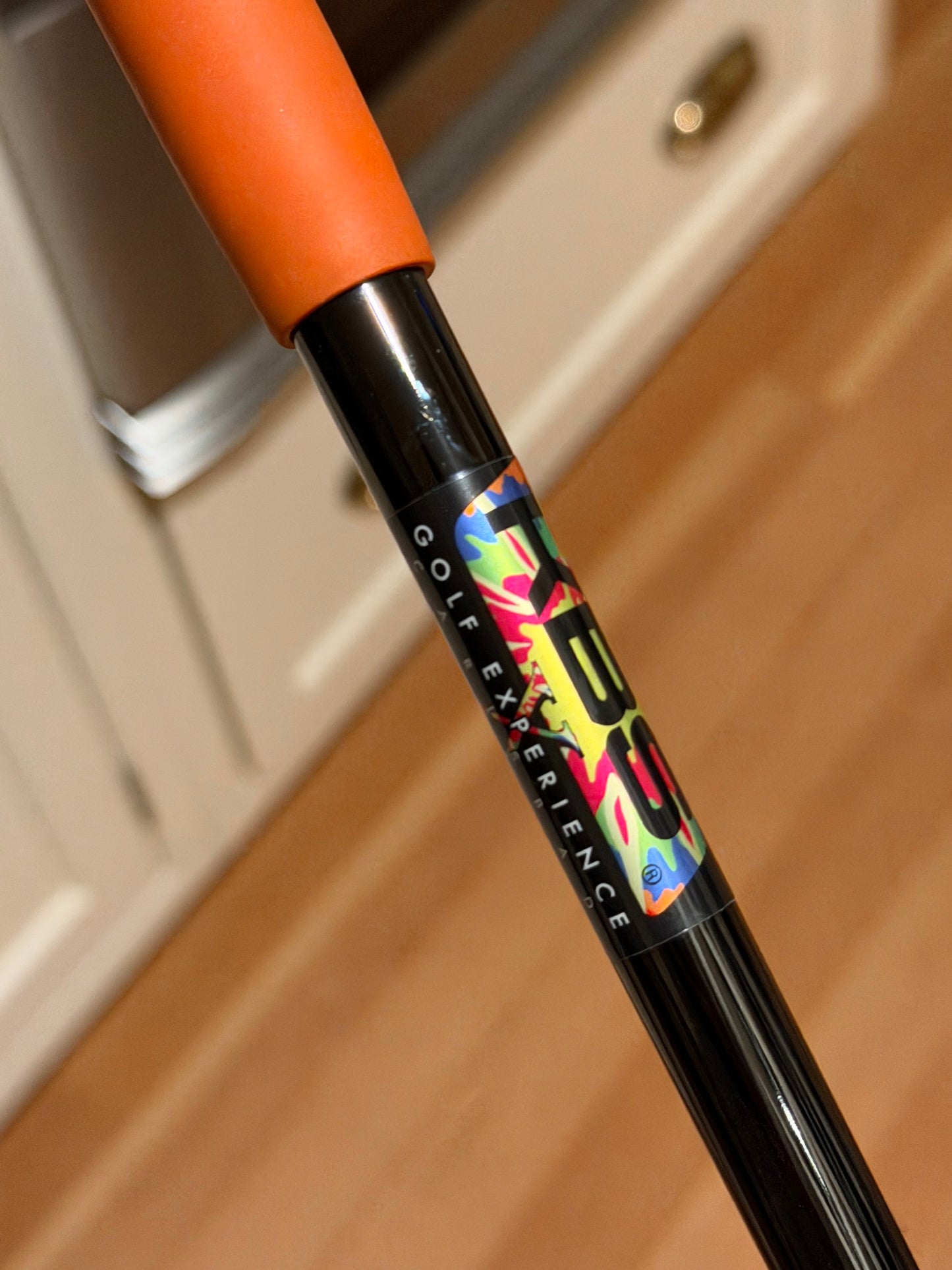 Mint 340g Studio Style Newport 2 OIL CAN - Orange Studio design/KBS