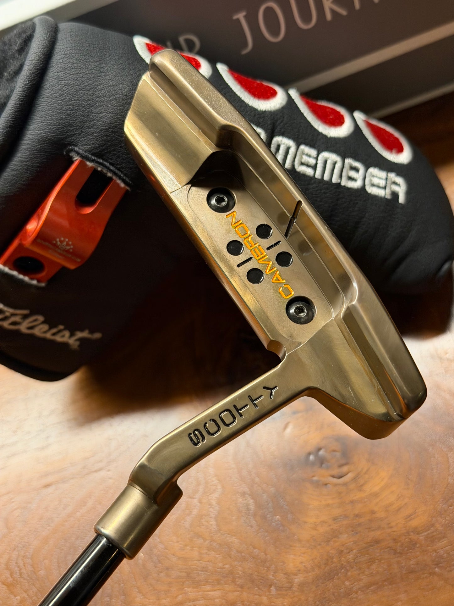 Mint 340g Studio Style Newport 2 OIL CAN - Orange Studio design/KBS